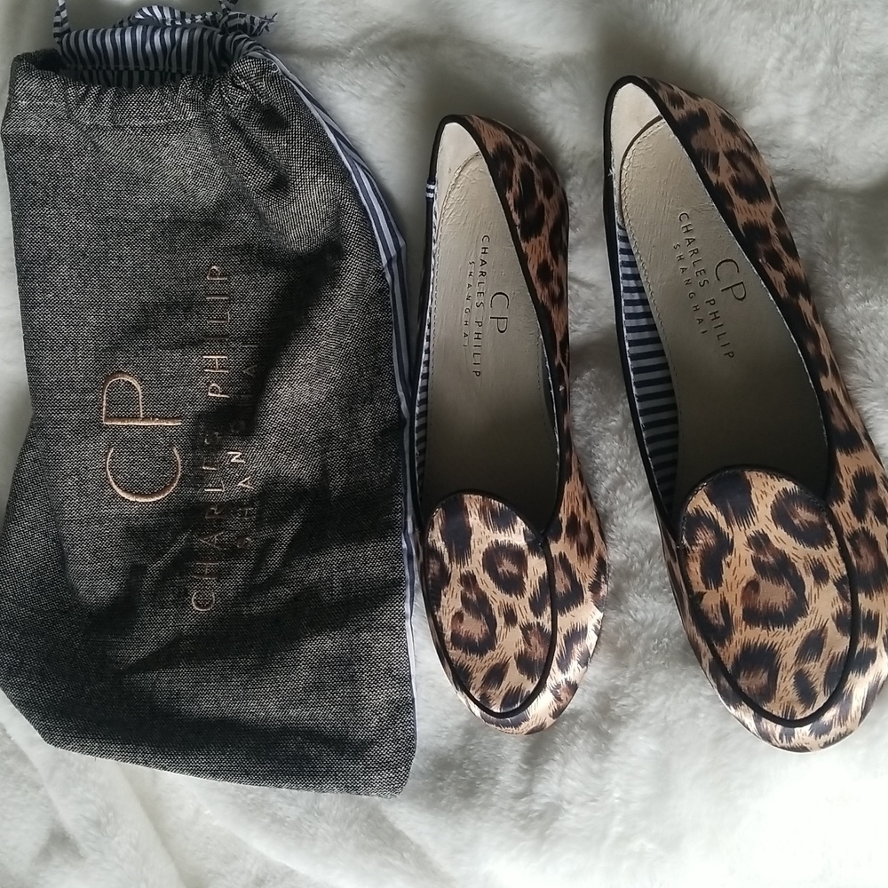 Charles Philip ladies designer silk feel leather leopard flats NWT"S.
